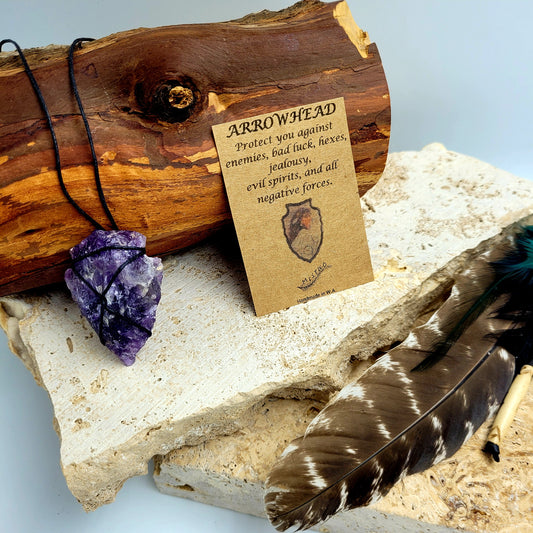 Necklace Arrowhead String / Amethyst