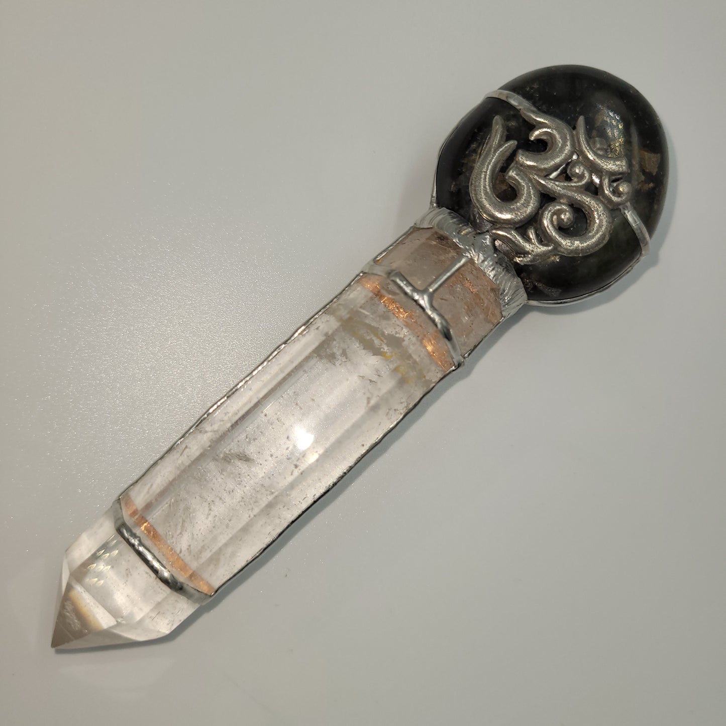 Exclusive Wand - Om ( Labradorite / Clear Quartz)