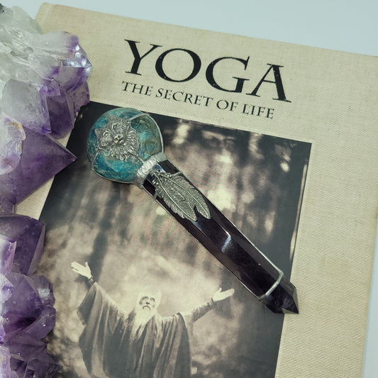 Exclusive Wand - Wolf ( Apatite / Flourite)