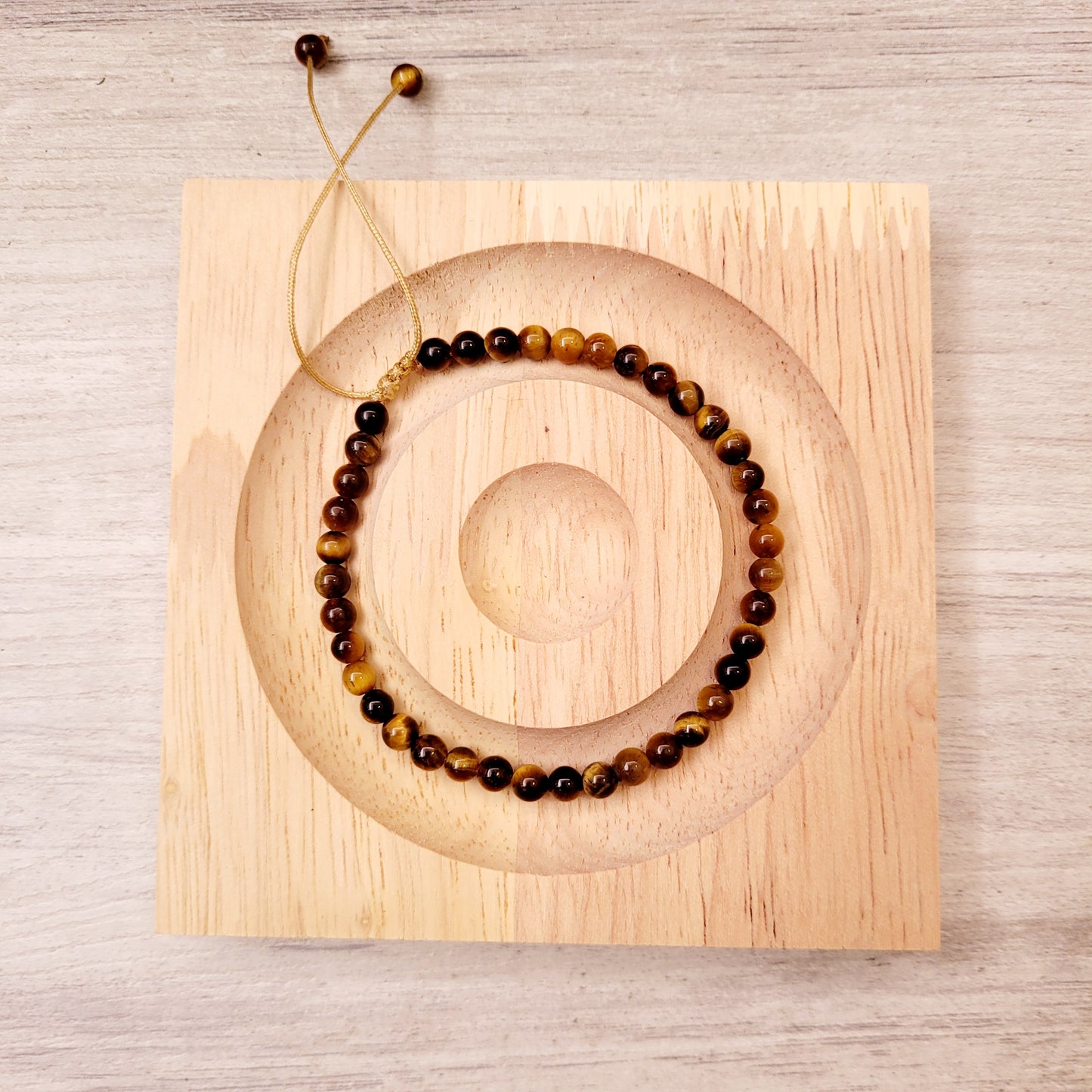 Bracelets 4mm Stones/ Tiger eye