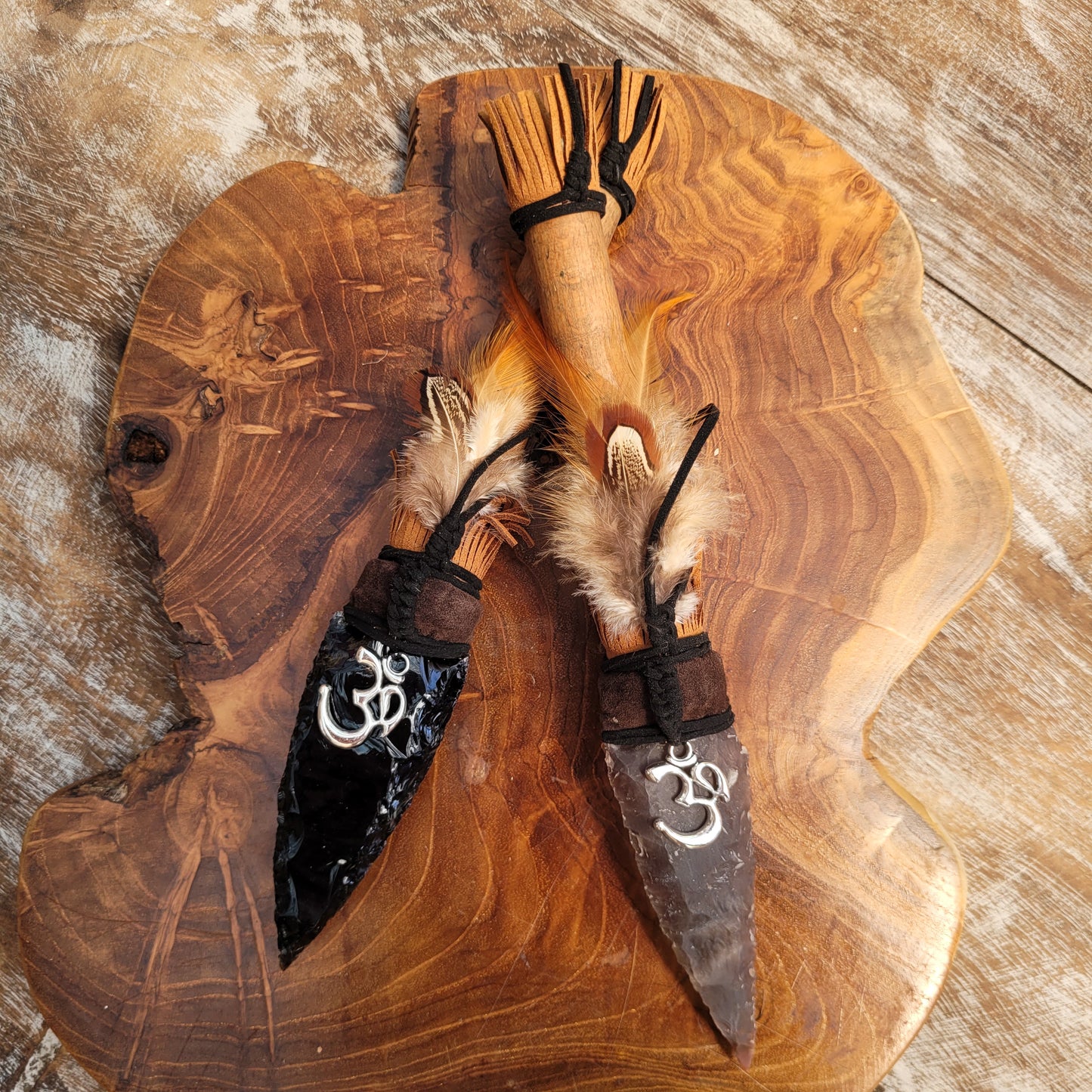 Indian Dagger Om -Obsidian