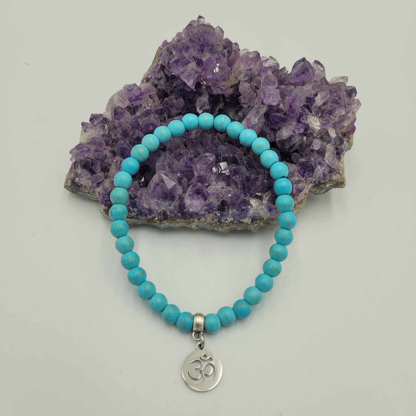 Bracelet Turquoise 6mm Om