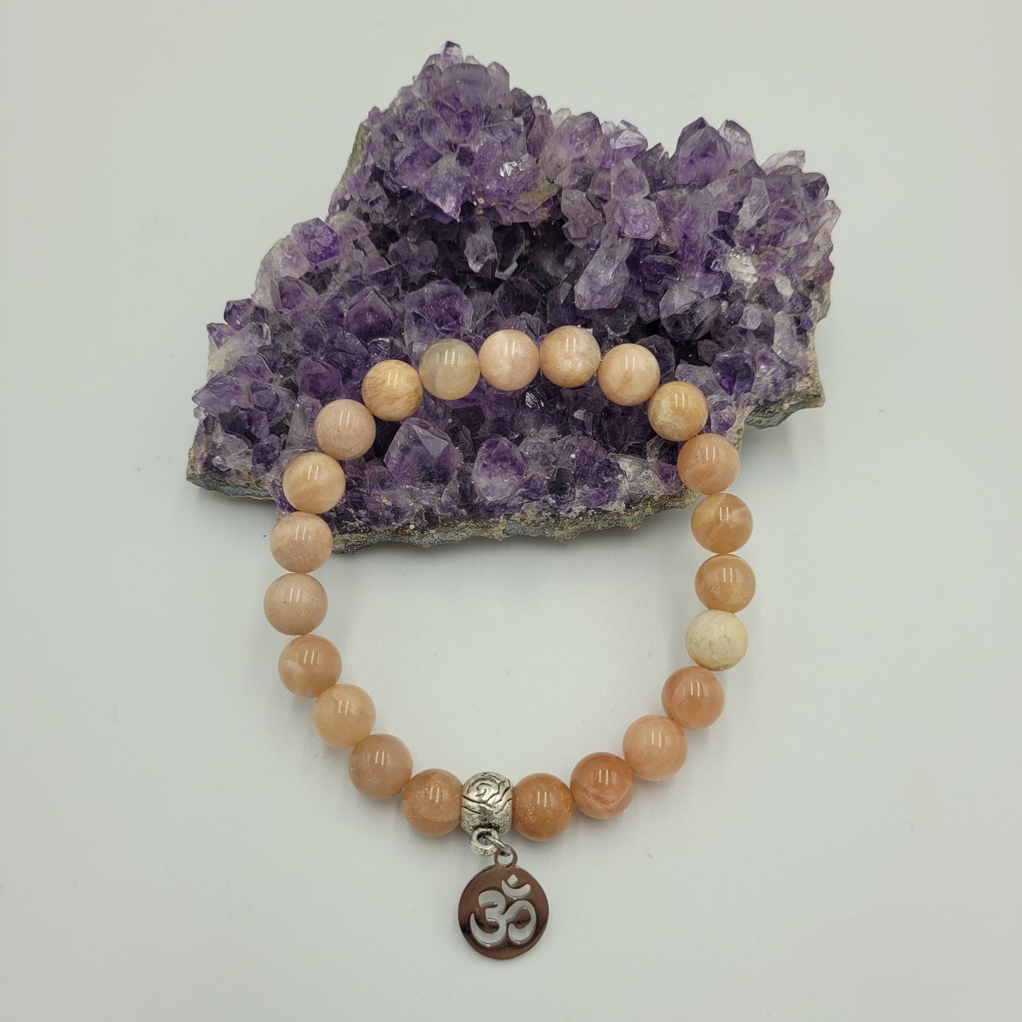 Bracelet Peach Moon stone Om