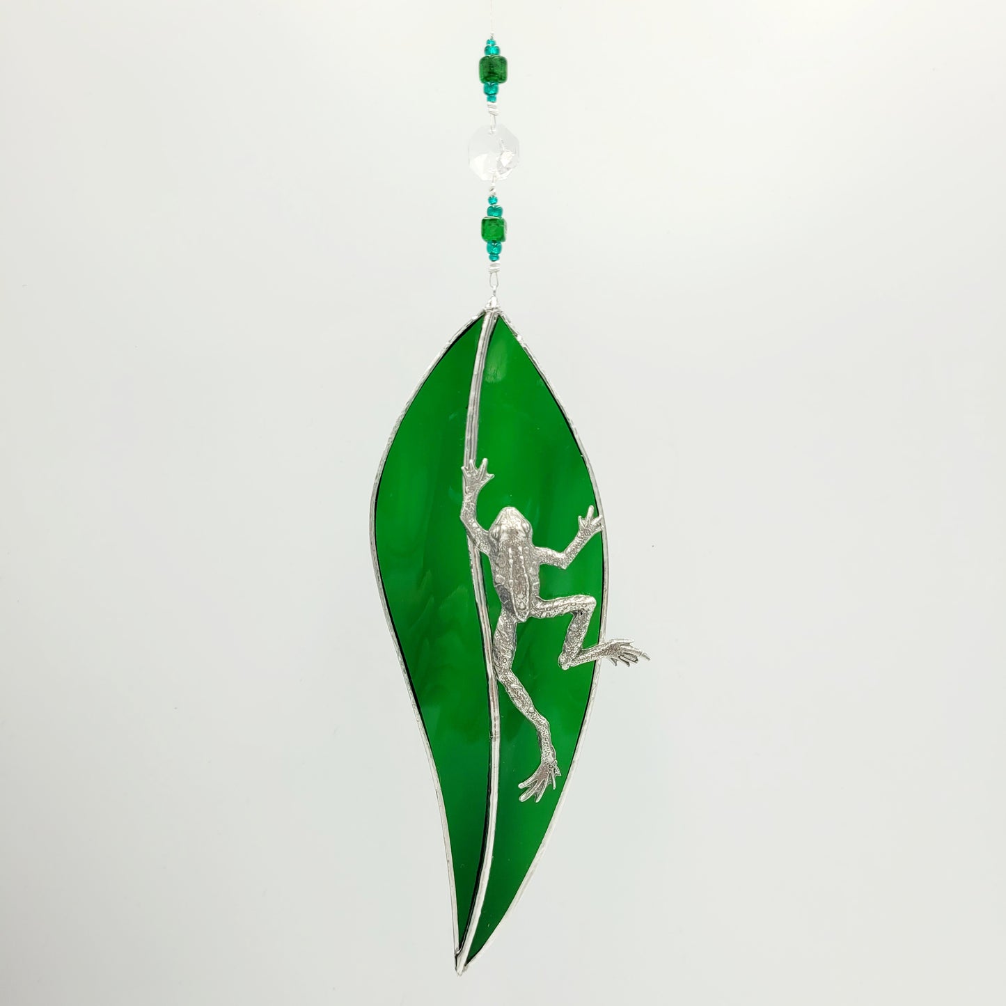 Hanging Stained Glass Large Leaf Dark Green /Frog