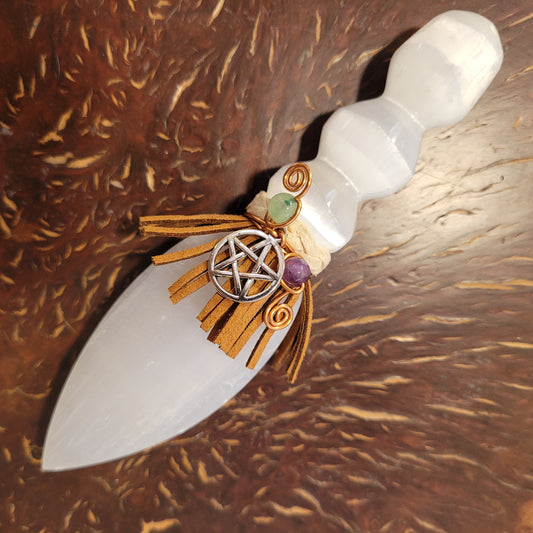Selenite Sword Small /Pentagram