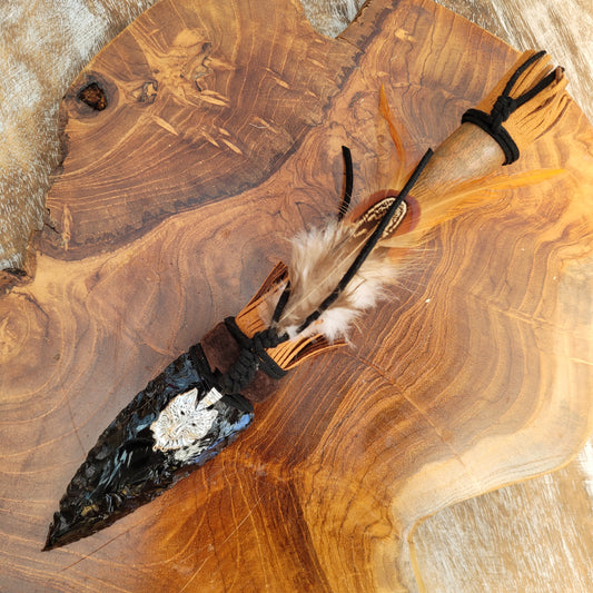 Indian Dagger Wolf - Obsidian